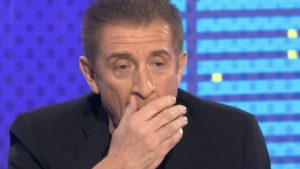 Ezio Greggio fa le valigie