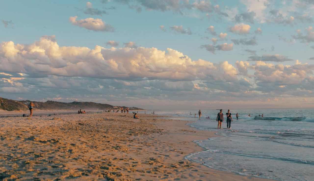 Persone sulla spiaggia