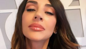 Raffaella Mennoia selfie sui social